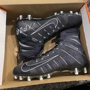Brand new Nike Men’s football cleats with box. Size 13. Never been worn